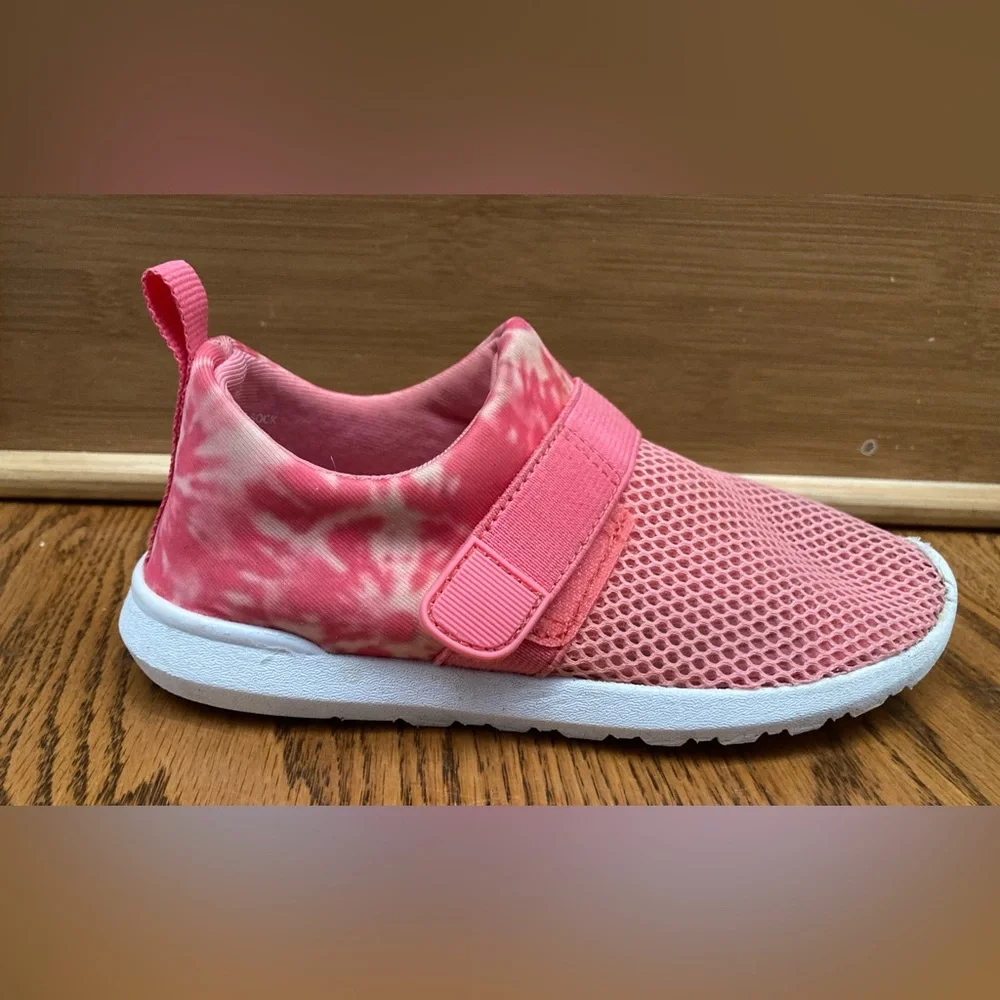 Cat & Jack comfortable pink